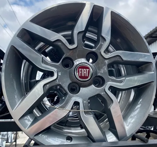 Rodas Fiat Idea Sporting aro 15