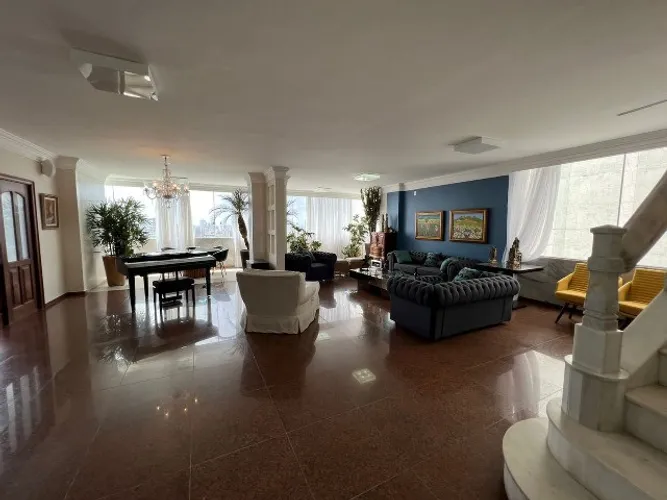 05 Suítes, mobiliado, 750m², 2 vgs, Cobertura Ed. Eugênio Soares.