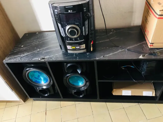 Som LG Home Theater 740W com Subwoofer