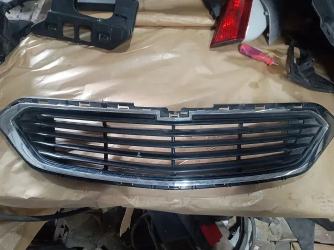 Grade parachoque cruze 2017 2018 com detalhe