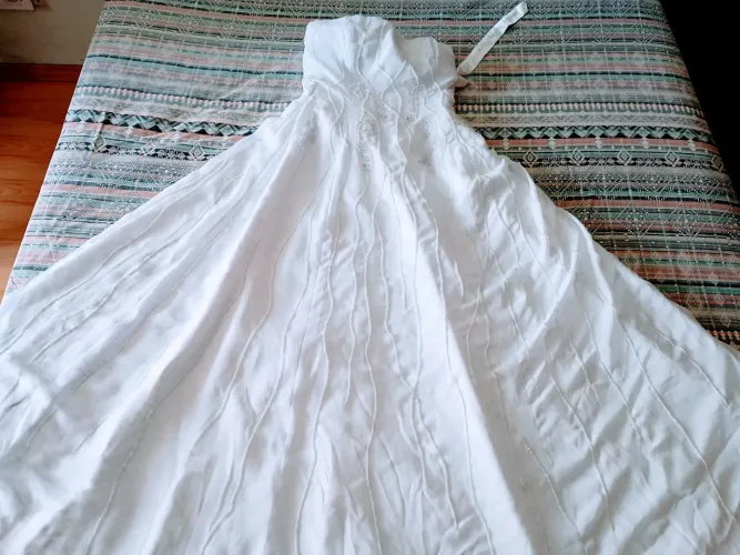Vestido de noiva com calda 
