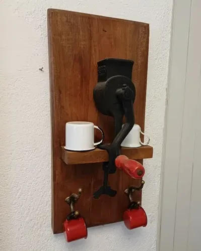 Moedor De Café Com Suporte De Madeira E 4 Xicaras