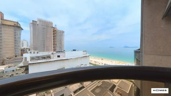 Hoomes vende belíssimo Flat na Orla de Ipanema