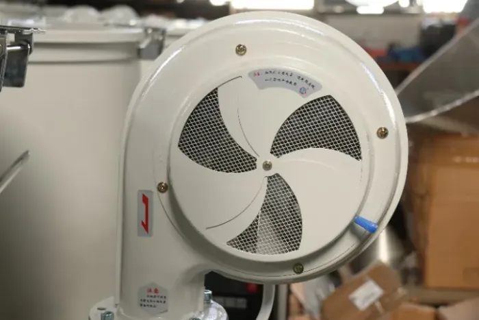 Exaustores/motores utilizado no funil secador