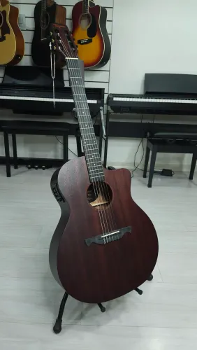 Violão elétrico Tagima Gran Reserva