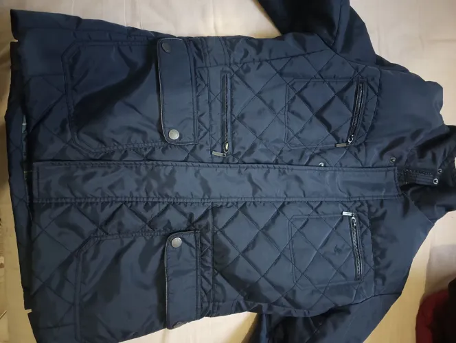 Jaqueta masculina azul marinho acolchoada
