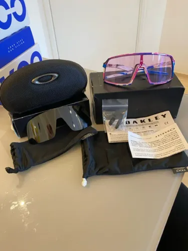 Óculos Oakley Sutro Kokuro (com 2 lentes)