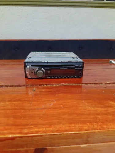 Rádio automotivo Pioneer