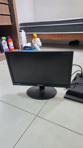 Monitor Samsung SyncMaster 19 polegadas 