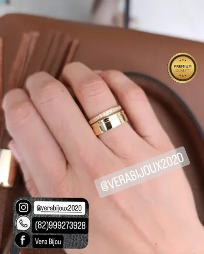 PAR DE ALIANÇAS PIGMENTADAS A OURO 18K 