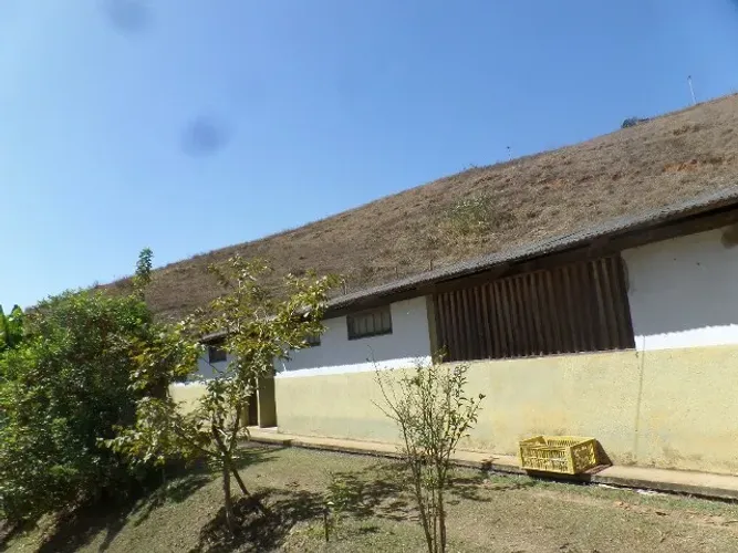 Sítio para venda com 387,200 m² com 7 quartos em Aparecidinha  -  Sapucaia  -  R.J:.