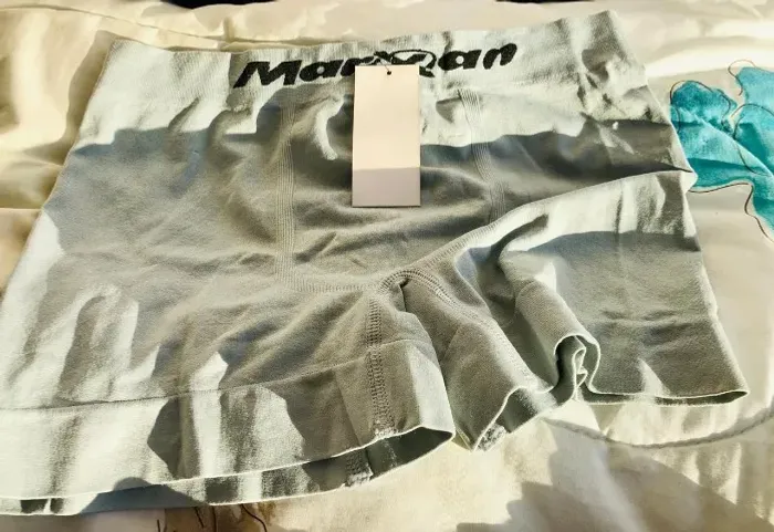 Vendo cuecas boxers e samba canção. Tam P e M. R$ 30,00. Só tenho estas fotos. R$ 30,00 R$