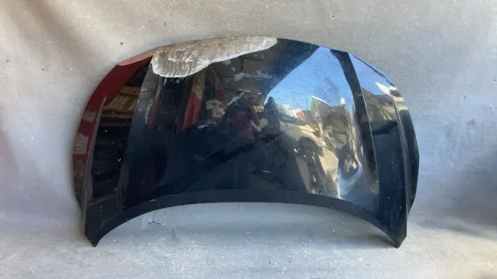 Capô Nissan Versa 2021