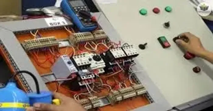 Eletricista Industrial e Edificações 