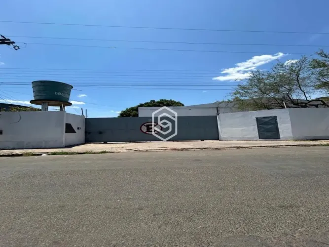 GALPÃO COMERCIAL NO DISTRITO INDUSTRIAL