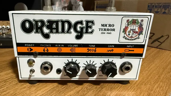 Amplificador + Gabinete Orange Black 20w