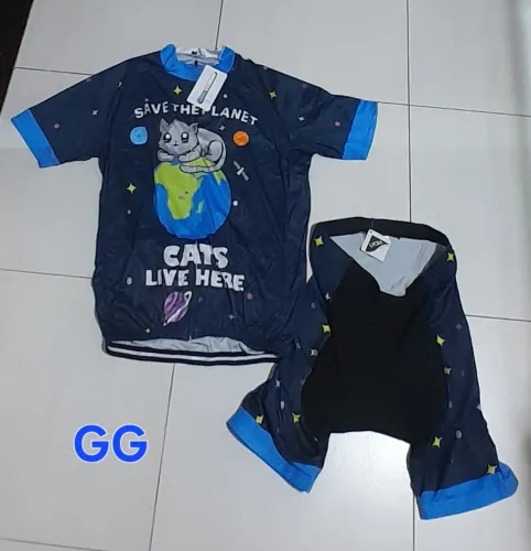 Camiseta e bermuda em Gel Cats Live GG 