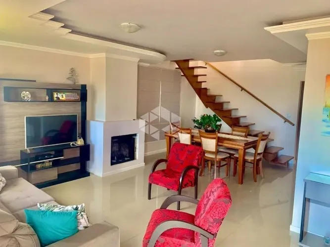 Casa em alvenaria na Linha João Alves, 3 suítes, garagem coberta, 4 banheiros, 3 vagas de
