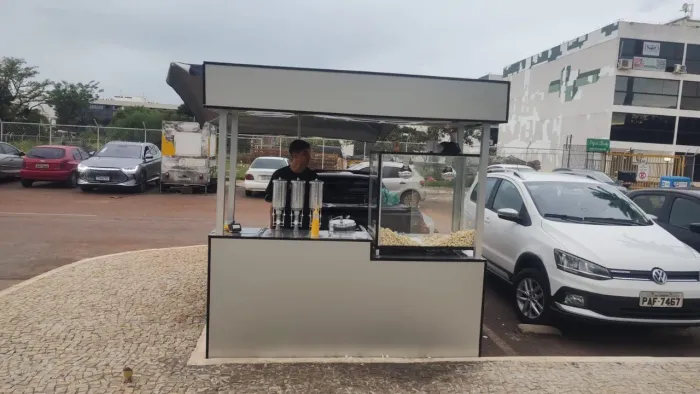 Carrinho de pipoca e churros