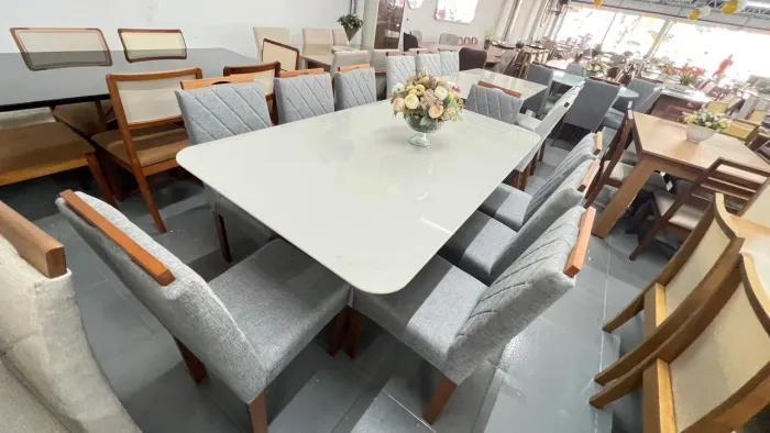 Mesa de Jantar Moderna com 8 Cadeiras