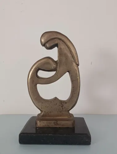 Escultura de bronze 18,5 x 10.5 cm