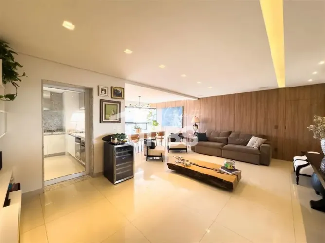 Apartamento de 121 m² com 3 suítes plenas, acabamento de alto padrão, vagas paralelas no M