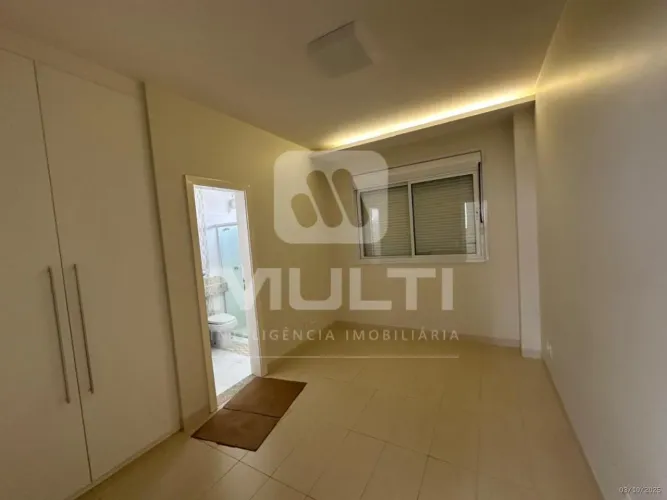 Casa Condominio - JARDIM KARAIBA