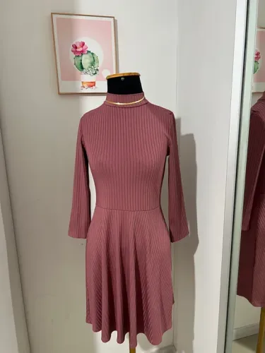 Vestido canelado rosa antigo - novo