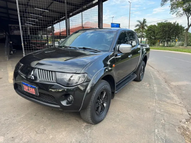Mitsubishi L200 Triton HPE 3.2 CD TB Int.diesel AUT 2010