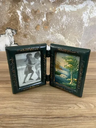 Porta Retratos com Pintura em Tela | Donareliquias | Antiguidades 