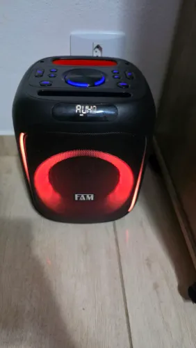 Caixa de som Fam