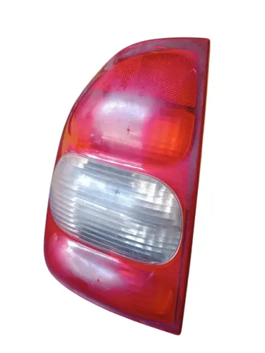 Lanterna Traseira Esquerda Chevrolet Corsa Super Sedan 2000 Direito/passageiro Vermelha