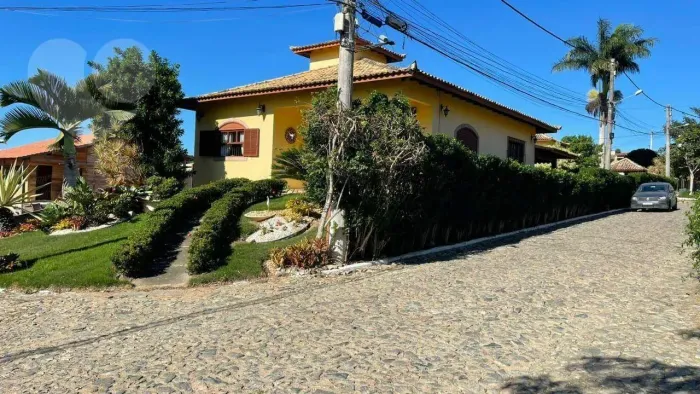 Casa com 3 dormitórios Rasa Búzios 206 m² por R$ 700.000