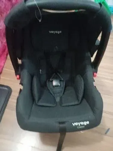 Bebê conforto Voyage Gama 