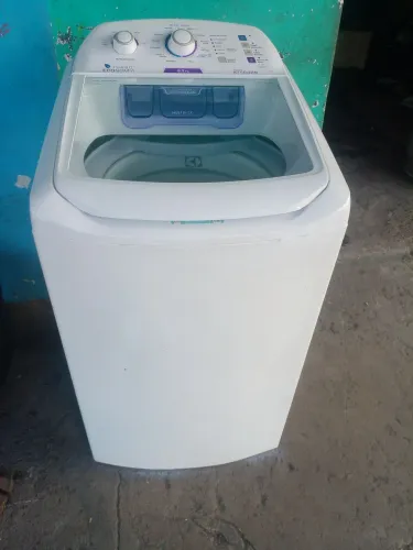 Máquina de lavar Electrolux 8kg semi nova