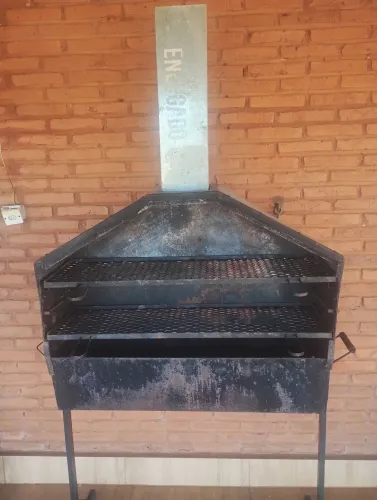 Churrasqueira para espetinho