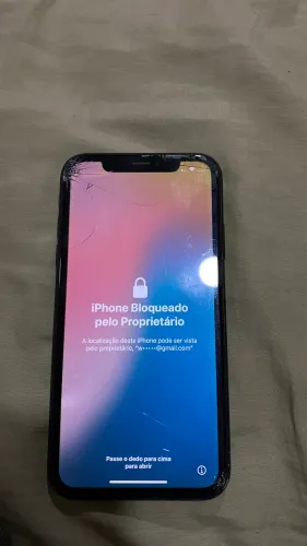 iPhone XR bloqueado para troca de peças