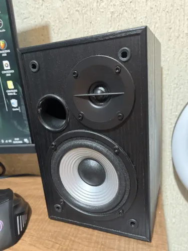 Monitor de audio Edifier Bluetooth R990BT