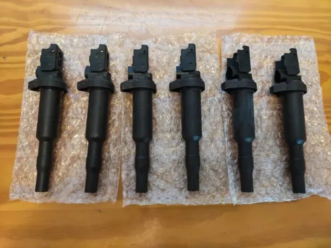 Bobina de Ignição Bosch BMW / Mini - 0221504030