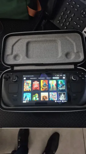 Steam Deck LCD 1TB / Carregador original/ saúde da Bateria 100% impecável. 