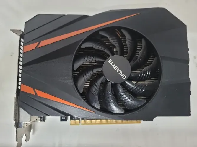Placa de video GTX 1060 3GB Gigabyte