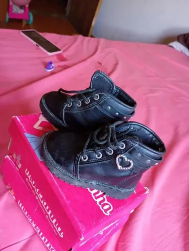 Vendo Sapatinhos Infantil