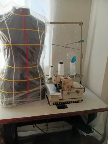 Máquina de costura