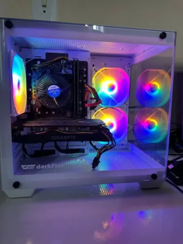 PC Gamer i5 10400F / RX 5600XT / 16GB de RAM (aceitamos trocas)