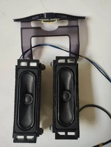 "Par de Alto-falantes TV LG 8 Ohms 5W + Sensor Controle Remoto EBR *".
