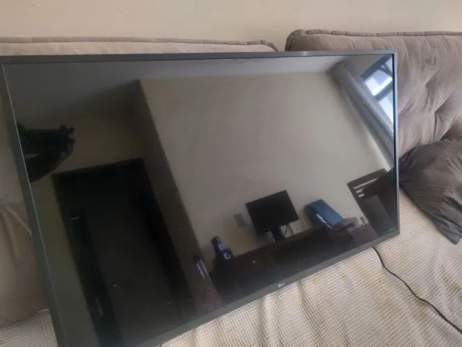 Tv LG 43 polegadas ótimo estado!