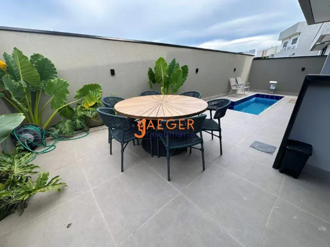 Casa dos Sonhos no Verana: 3 Suítes, Piscina e Planejados