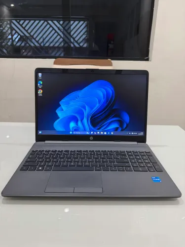 Notebook HP 250 G9 i5 12ª Geração | 8GB RAM | SSD NVMe 240GB | Impecável