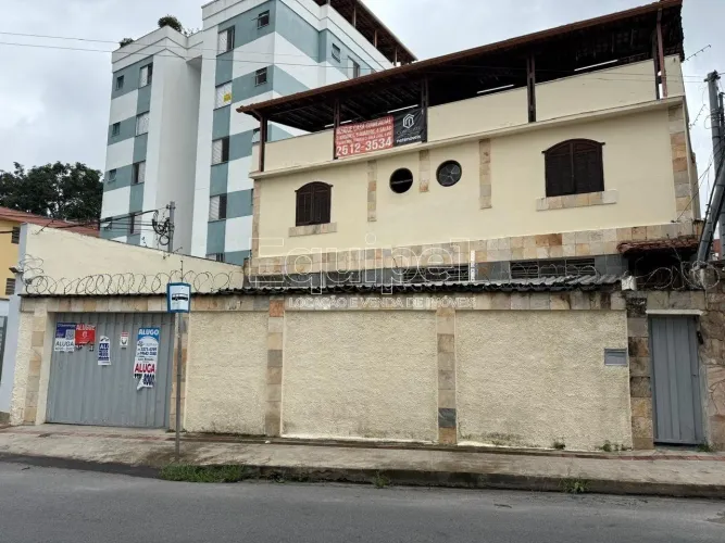 Casa Comercial para Aluguel com 563 m² na região do Prado