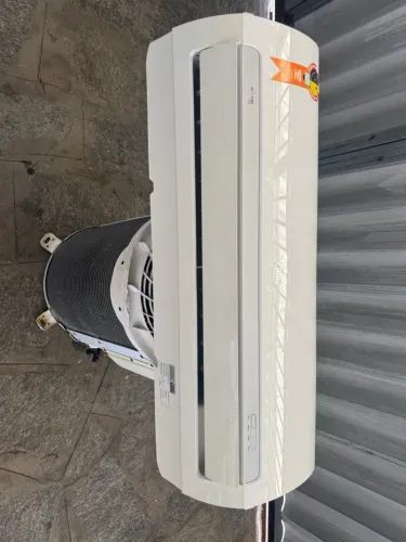 Ar condicionado springer 12000btus